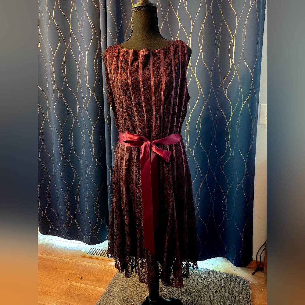 SLNY Burgundy Lace Midi Dress